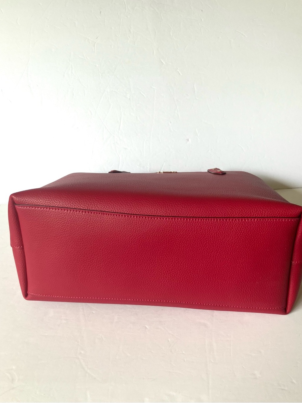 Coach 69424 Bright Cherry Red Pebbled Leather Zip Central Tote Shoulder Bag NWT - Picture 7 of 10